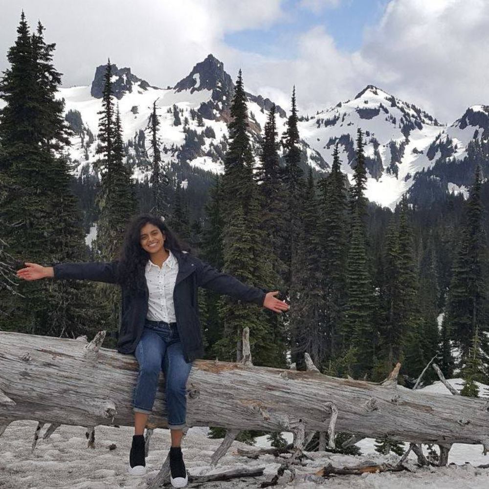 Meet your Posher, Roshini